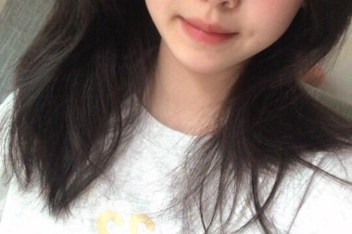 韩星李彩琳被指在上海时尚活动现场耍大牌网友评论很犀利